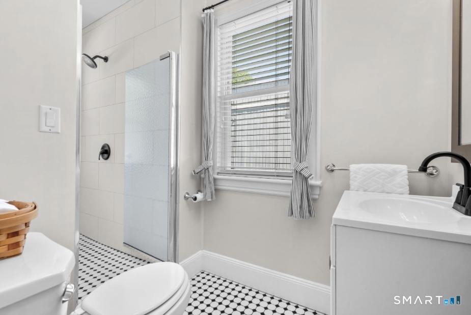 324 Villa Avenue Fairfield CT 06825