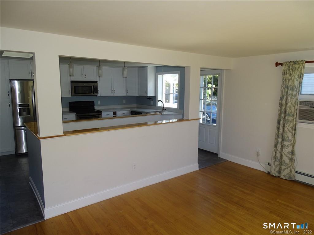 15 Bayshore Drive New London CT 06320