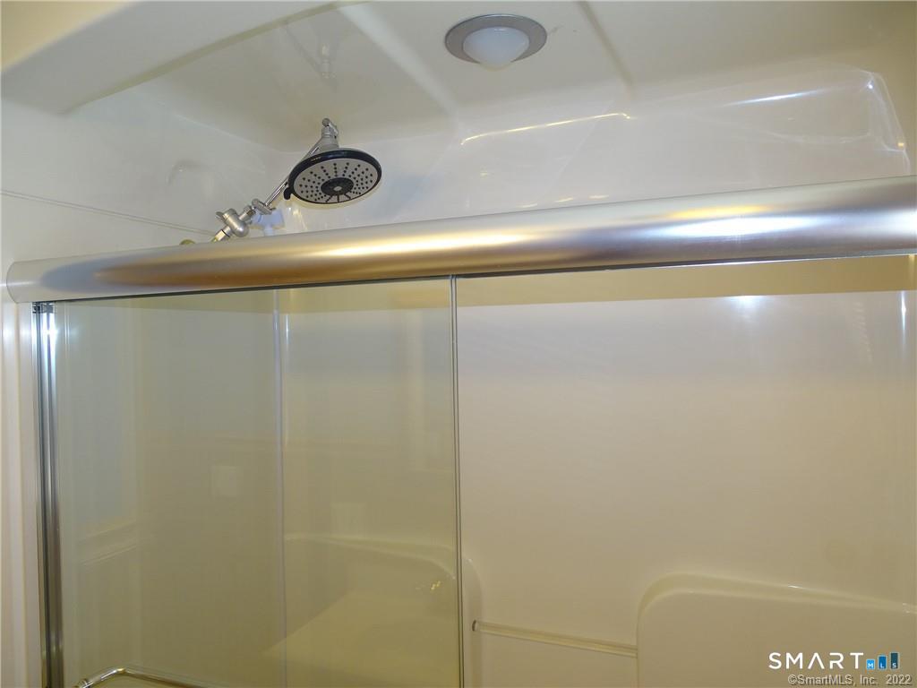 15 Bayshore Drive New London CT 06320
