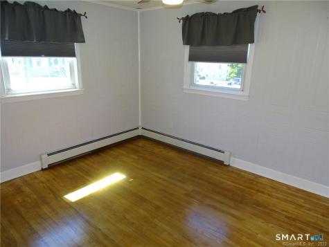 15 Bayshore Drive New London CT 06320