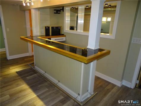 15 Bayshore Drive New London CT 06320