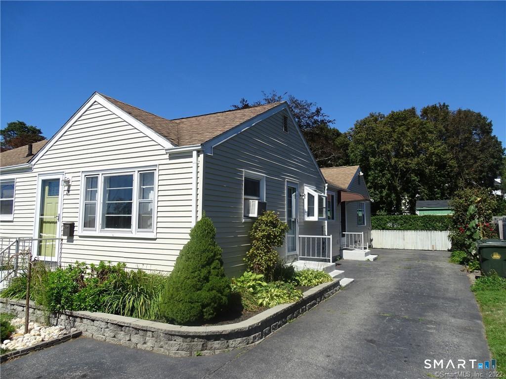 15 Bayshore Drive New London CT 06320