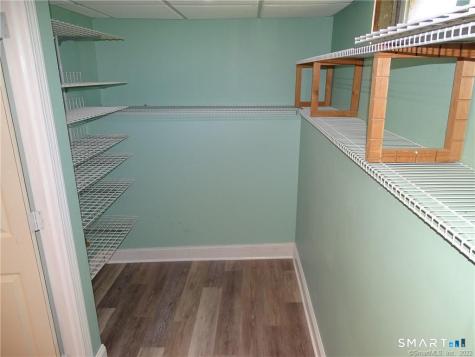 15 Bayshore Drive New London CT 06320