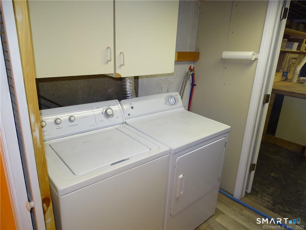 15 Bayshore Drive New London CT 06320