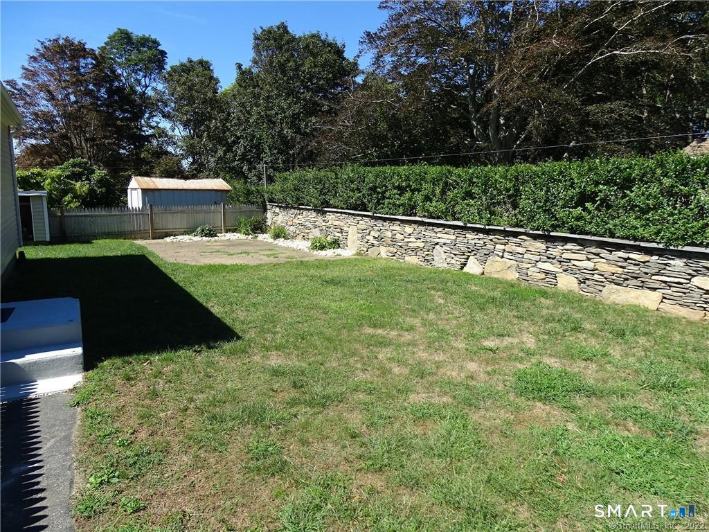 15 Bayshore Drive New London CT 06320