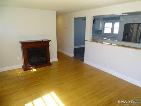 15 Bayshore Drive New London CT 06320