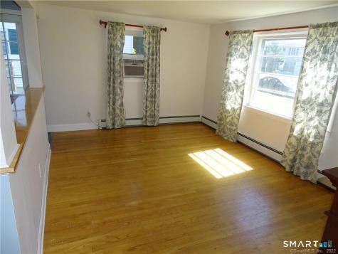 15 Bayshore Drive New London CT 06320