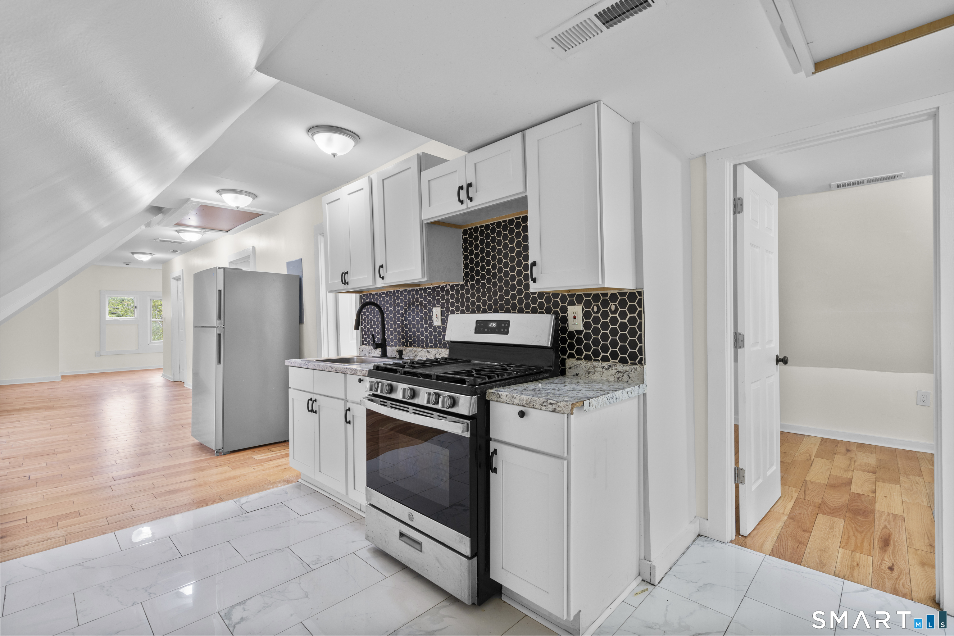 693 Dixwell Avenue New Haven CT 06511