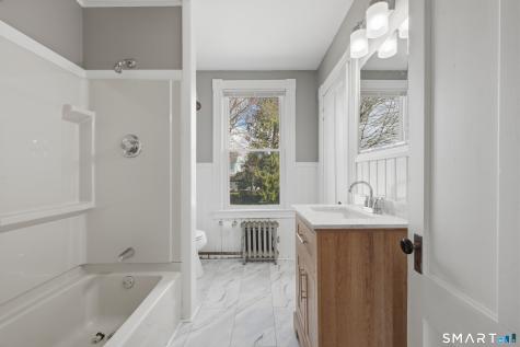 43 Dunham Street Norwich CT 06360
