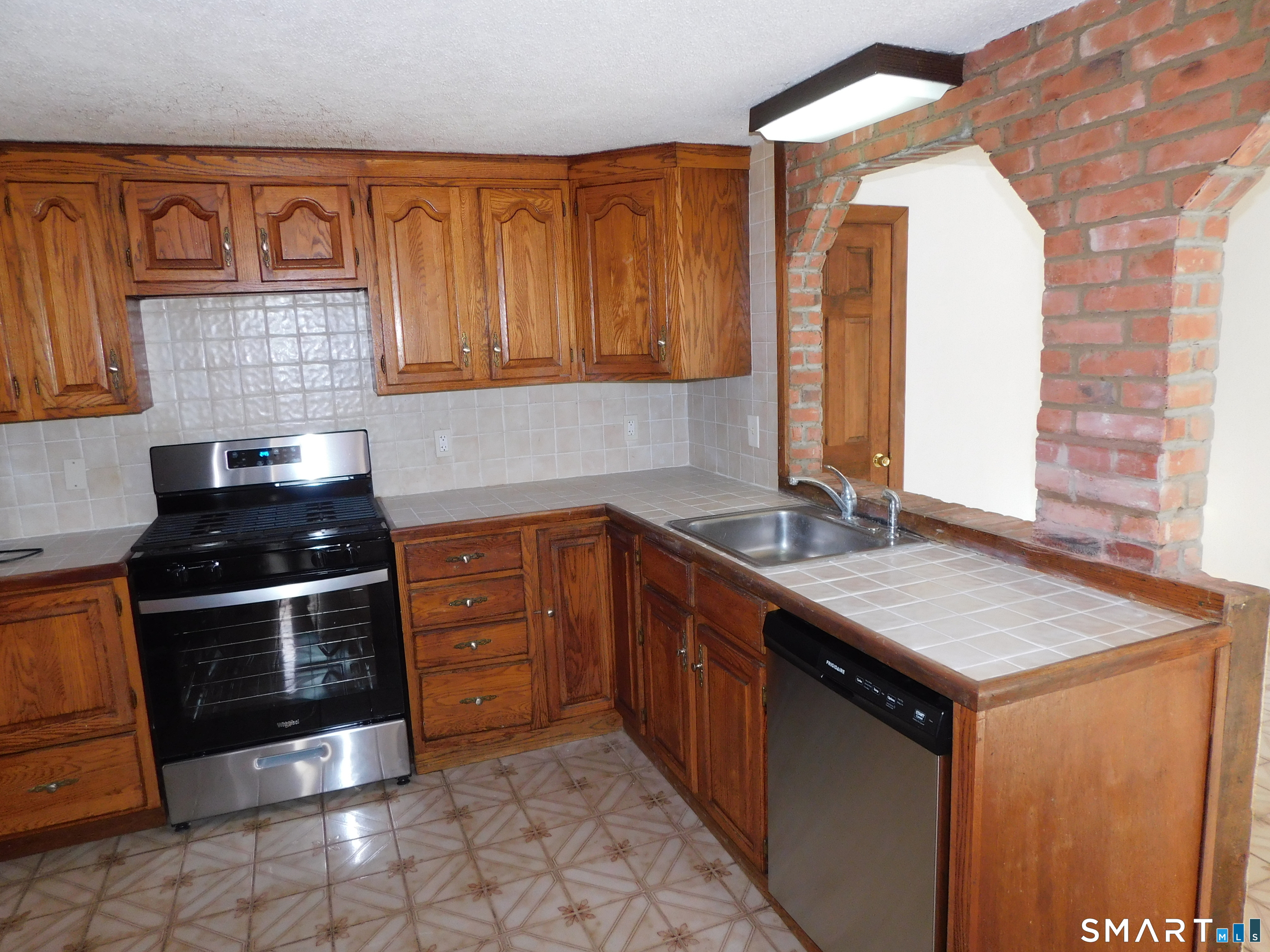 83 Forest Street East Hartford CT 06118