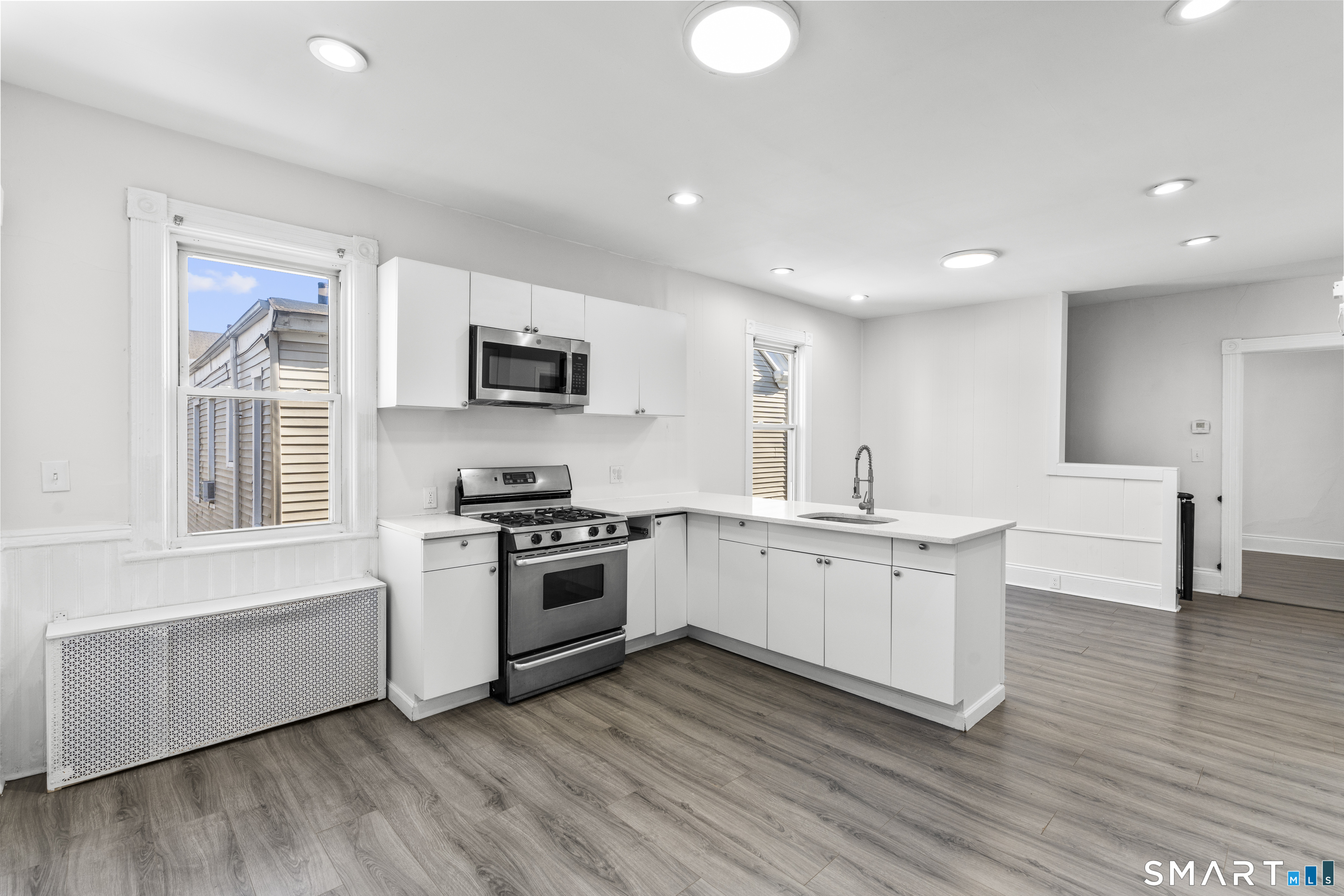 394 Gregory Street Bridgeport CT 06604