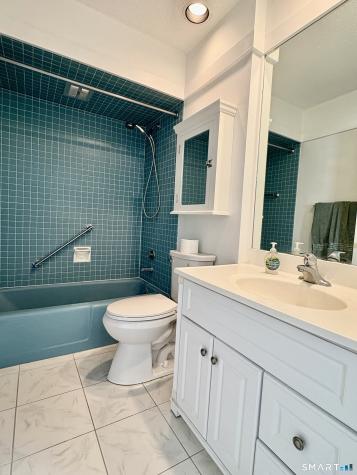 78 Heritage Village Southbury CT 06488