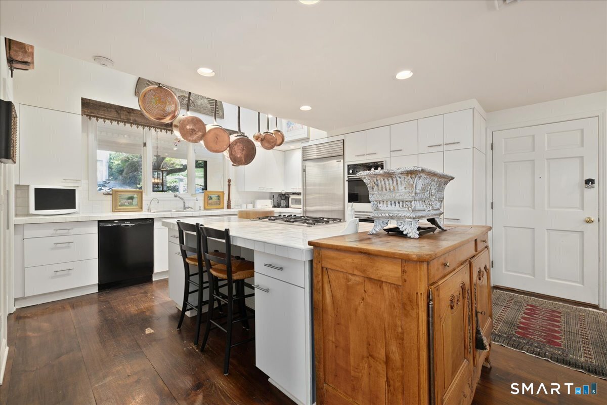 281 Pequot Avenue Fairfield CT 06890
