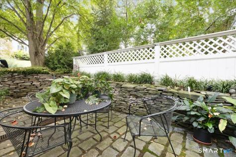 281 Pequot Avenue Fairfield CT 06890