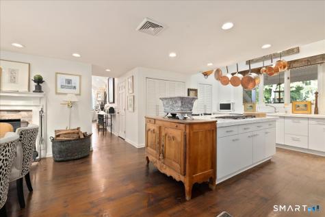 281 Pequot Avenue Fairfield CT 06890