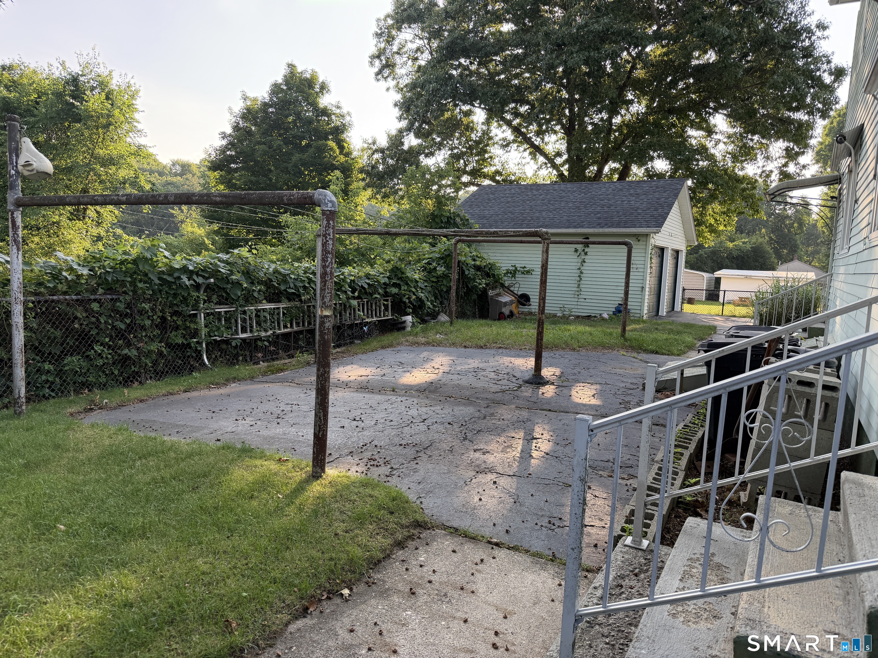 9 Floral Avenue Thompson CT 06255