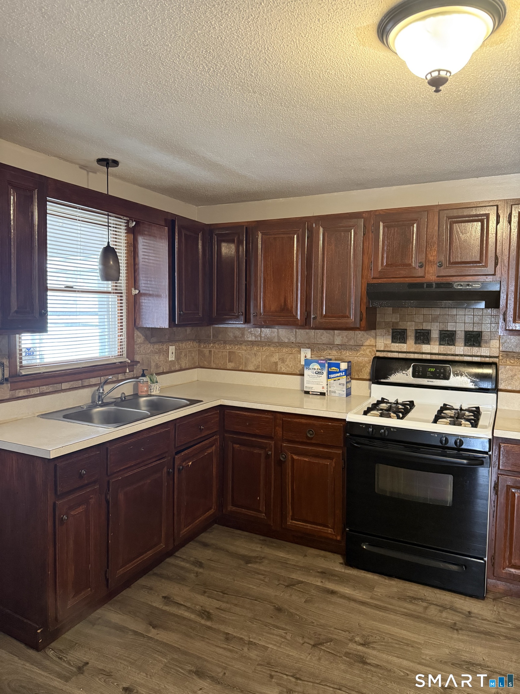 54 Roosevelt Street Hartford CT 06114