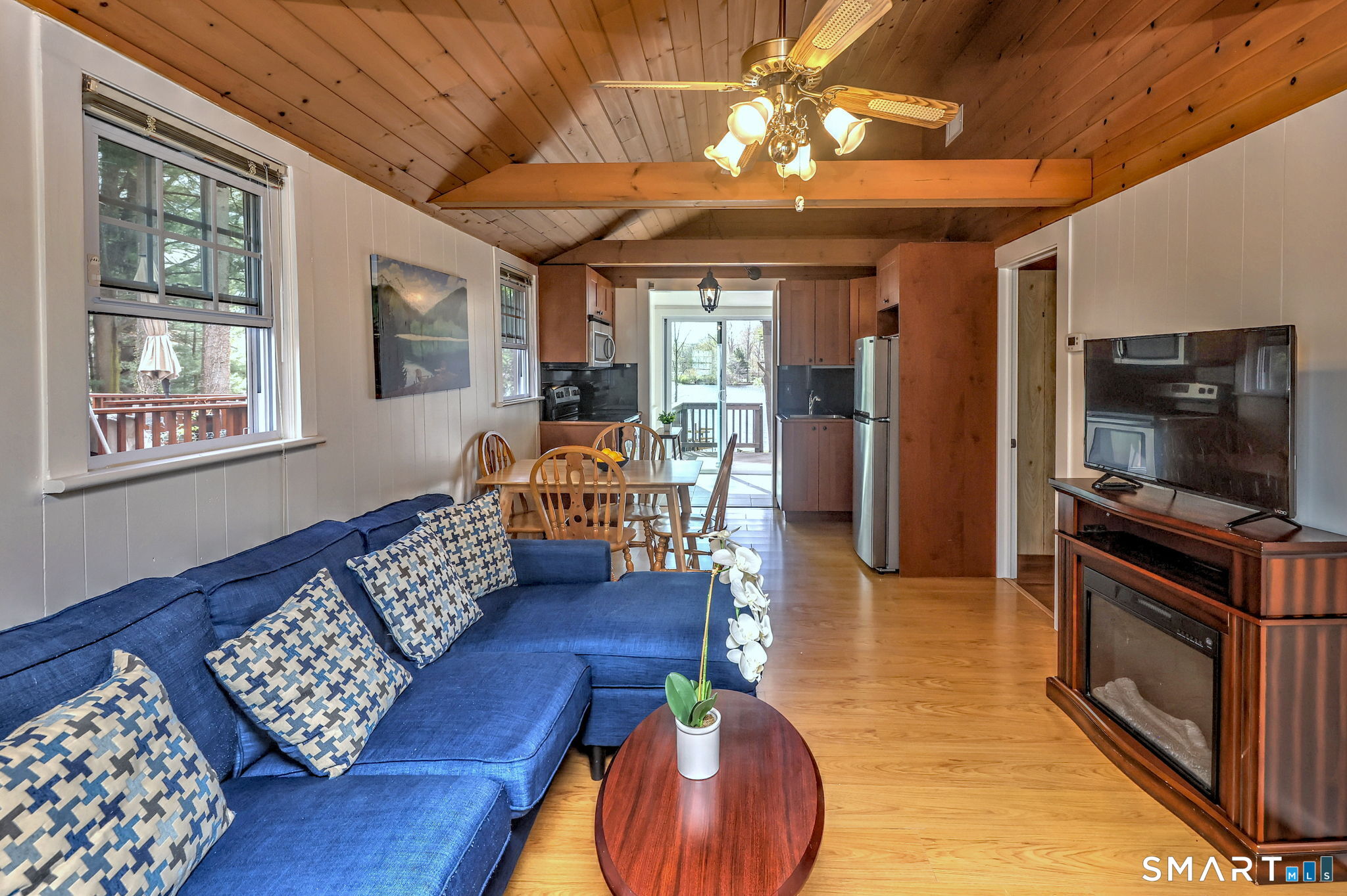 10 Old Pinewood Trail Trumbull CT 06611