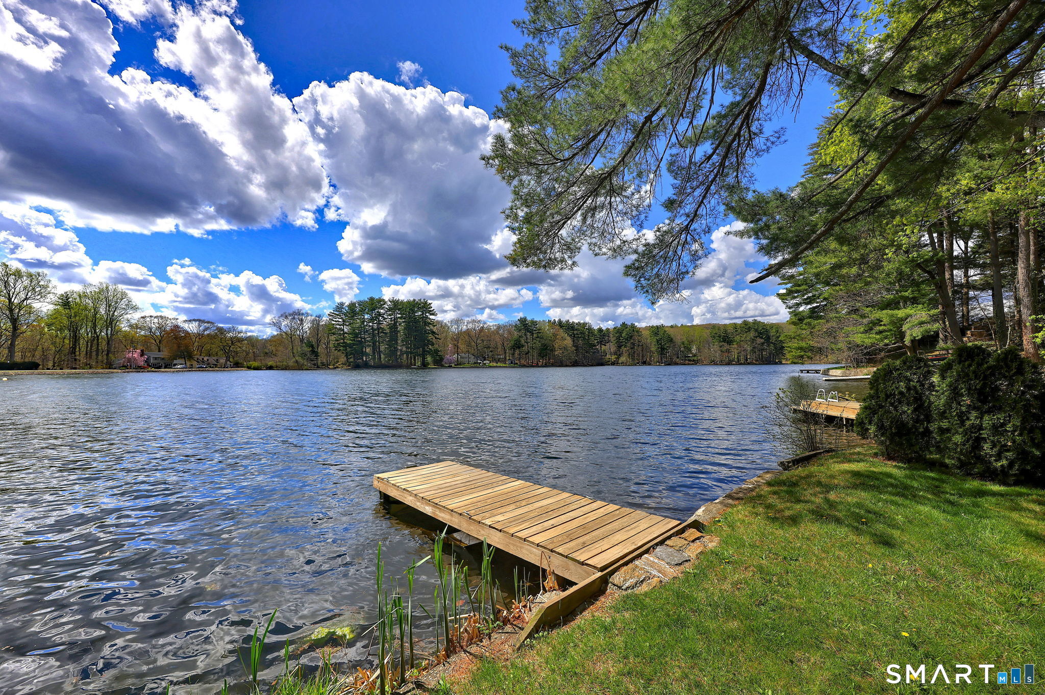 10 Old Pinewood Trail Trumbull CT 06611