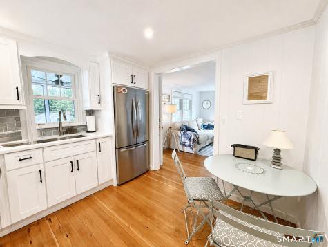 10 Reeves Avenue Guilford CT 06437