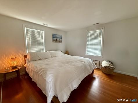 10 Reeves Avenue Guilford CT 06437