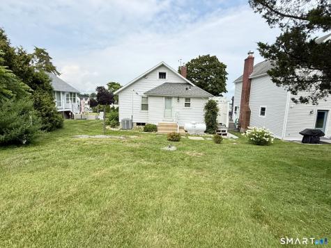 10 Reeves Avenue Guilford CT 06437