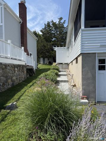 10 Reeves Avenue Guilford CT 06437