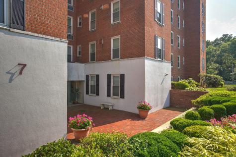 7 Fourth Street Stamford CT 06905