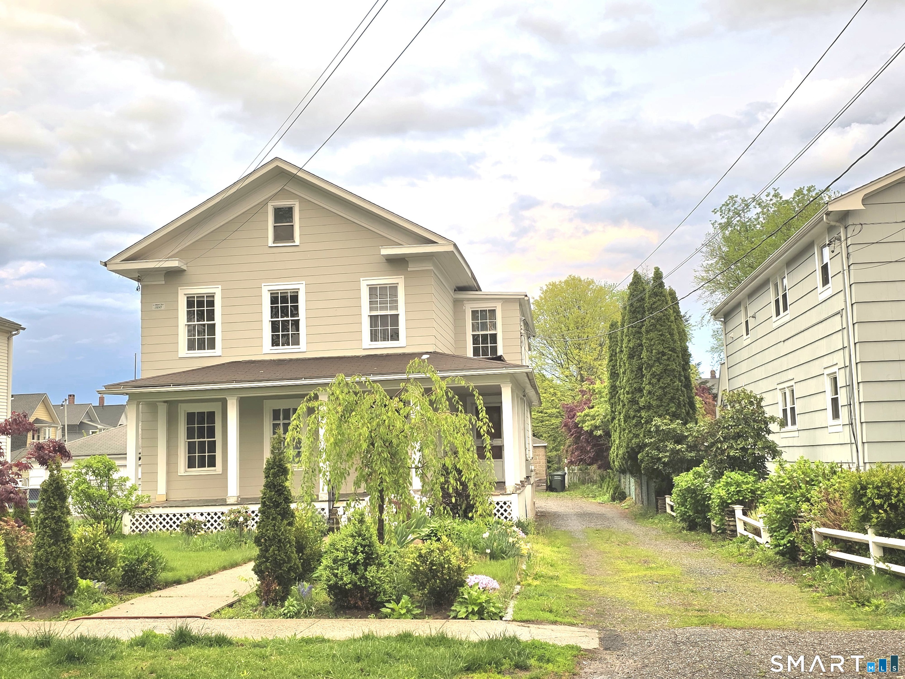 318 Grovers Avenue Bridgeport CT 06605