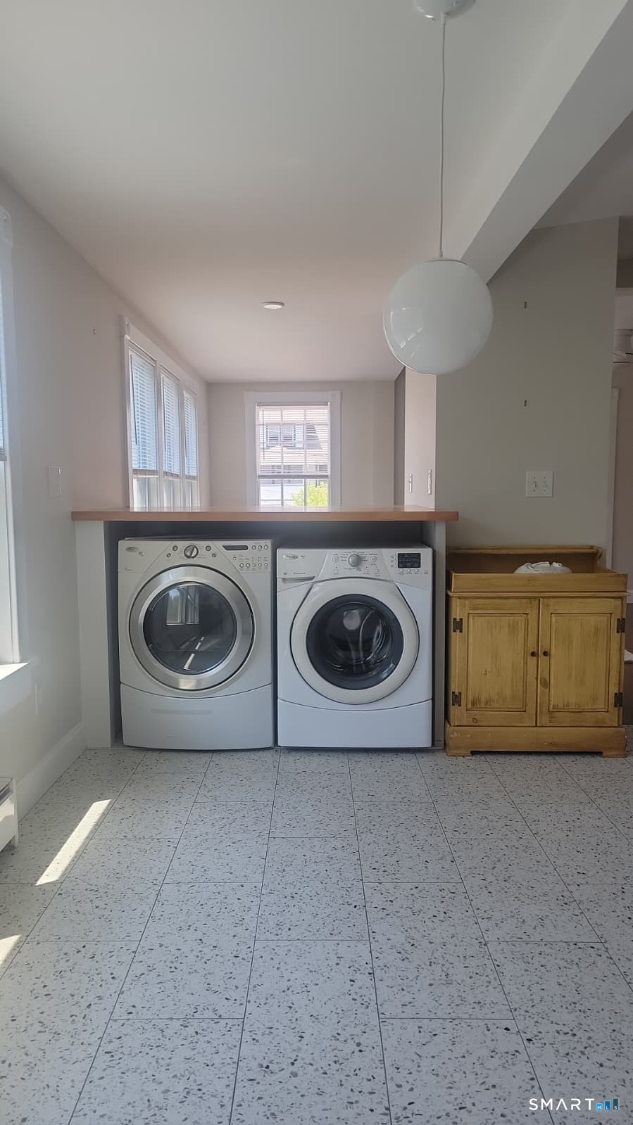 318 Grovers Avenue Bridgeport CT 06605