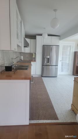 318 Grovers Avenue Bridgeport CT 06605