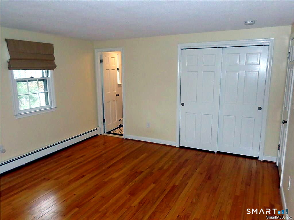 21 Saddle Ridge Drive Simsbury CT 06092
