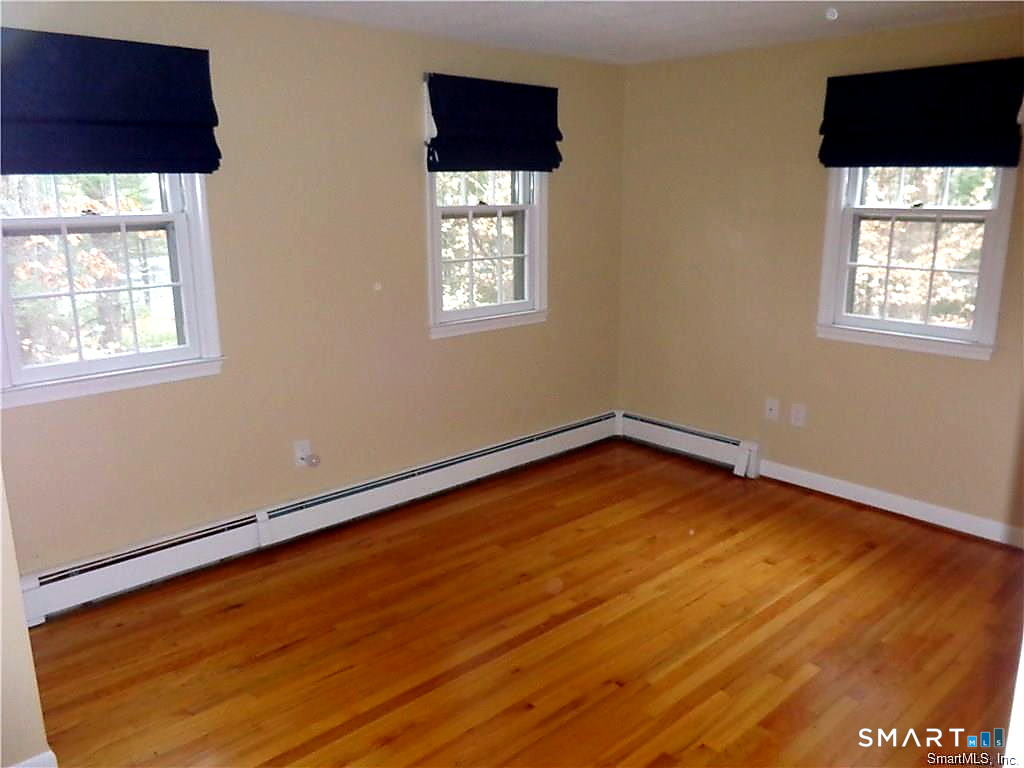 21 Saddle Ridge Drive Simsbury CT 06092