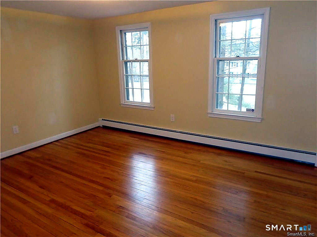 21 Saddle Ridge Drive Simsbury CT 06092