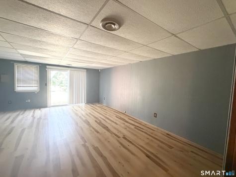 142 East Gate Lane Hamden CT 06514