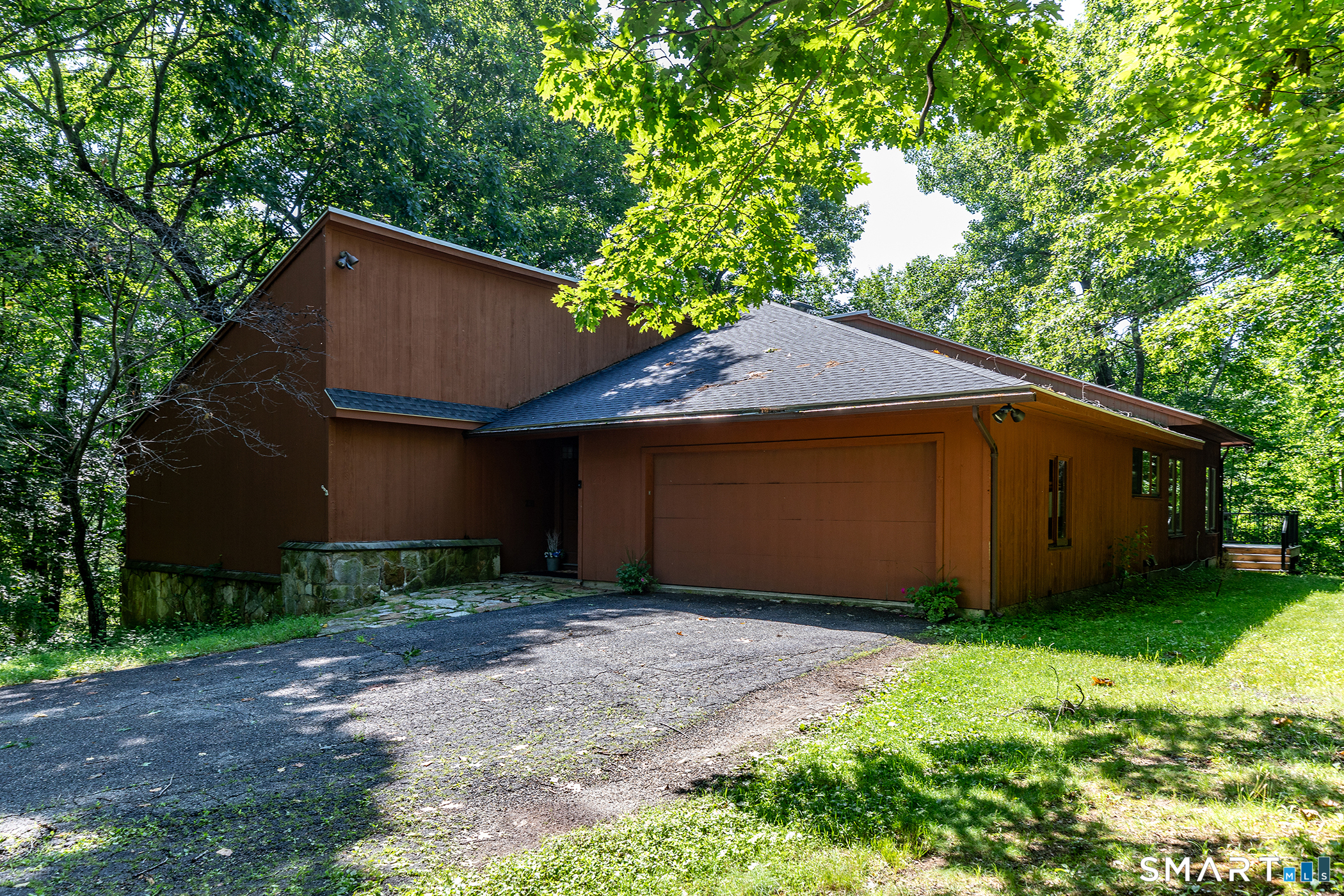 230 East Litchfield Road Litchfield CT 06759