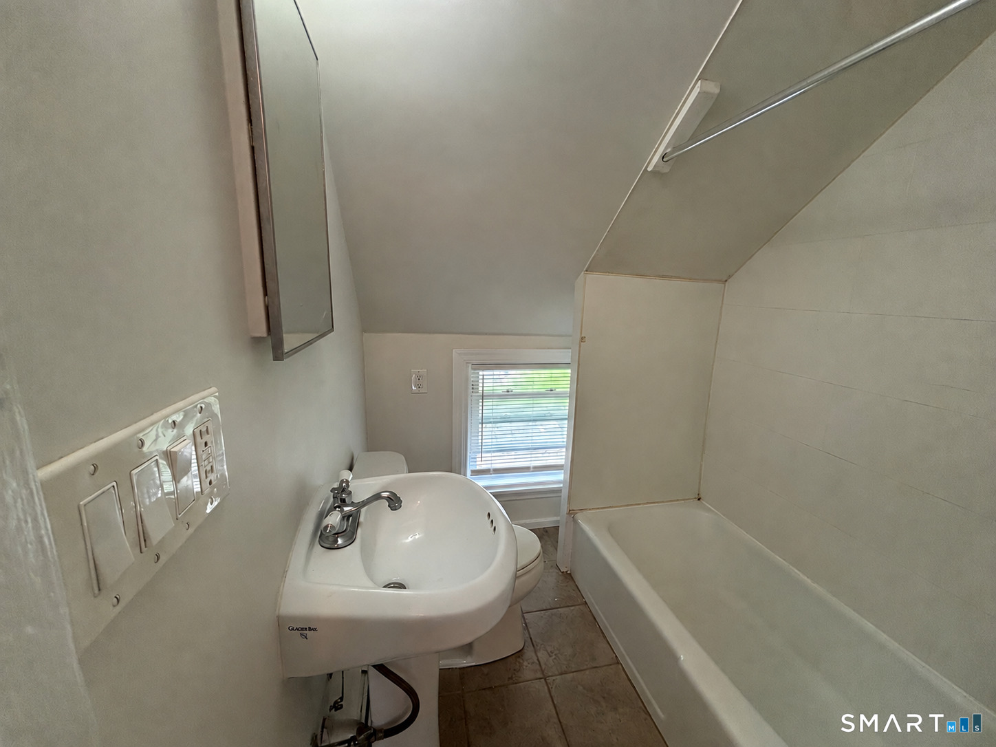 245 W. Glenville Road Greenwich CT 06831