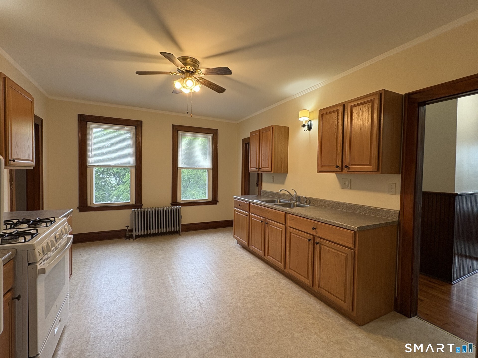 18 Broad Street Plainville CT 06062