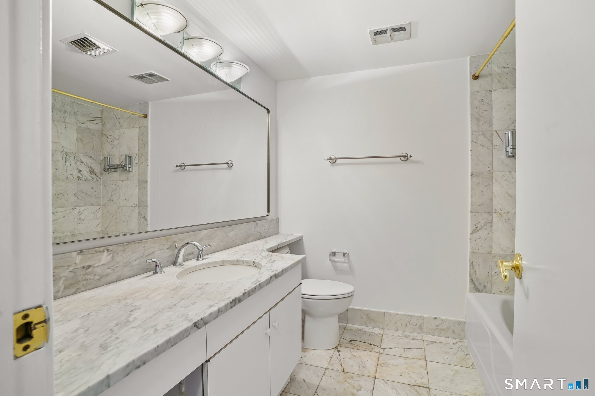 106 Southport Woods Drive Fairfield CT 06890