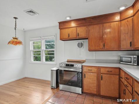100 Lakeshore Terrace Bridgeport CT 06606