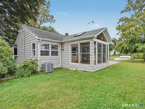 100 Lakeshore Terrace Bridgeport CT 06606