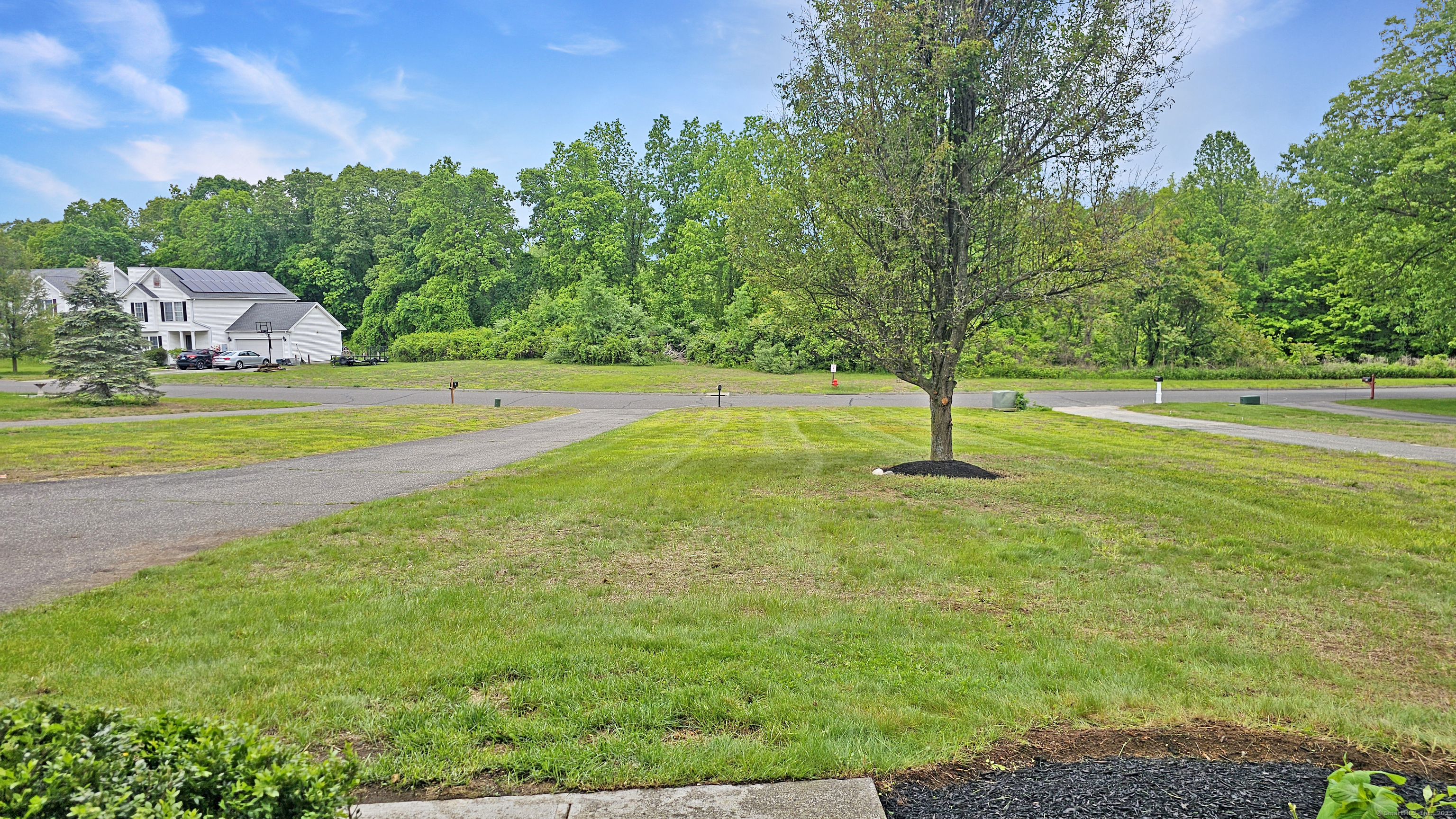 48 Meadow Brook Road Brookfield CT 06804