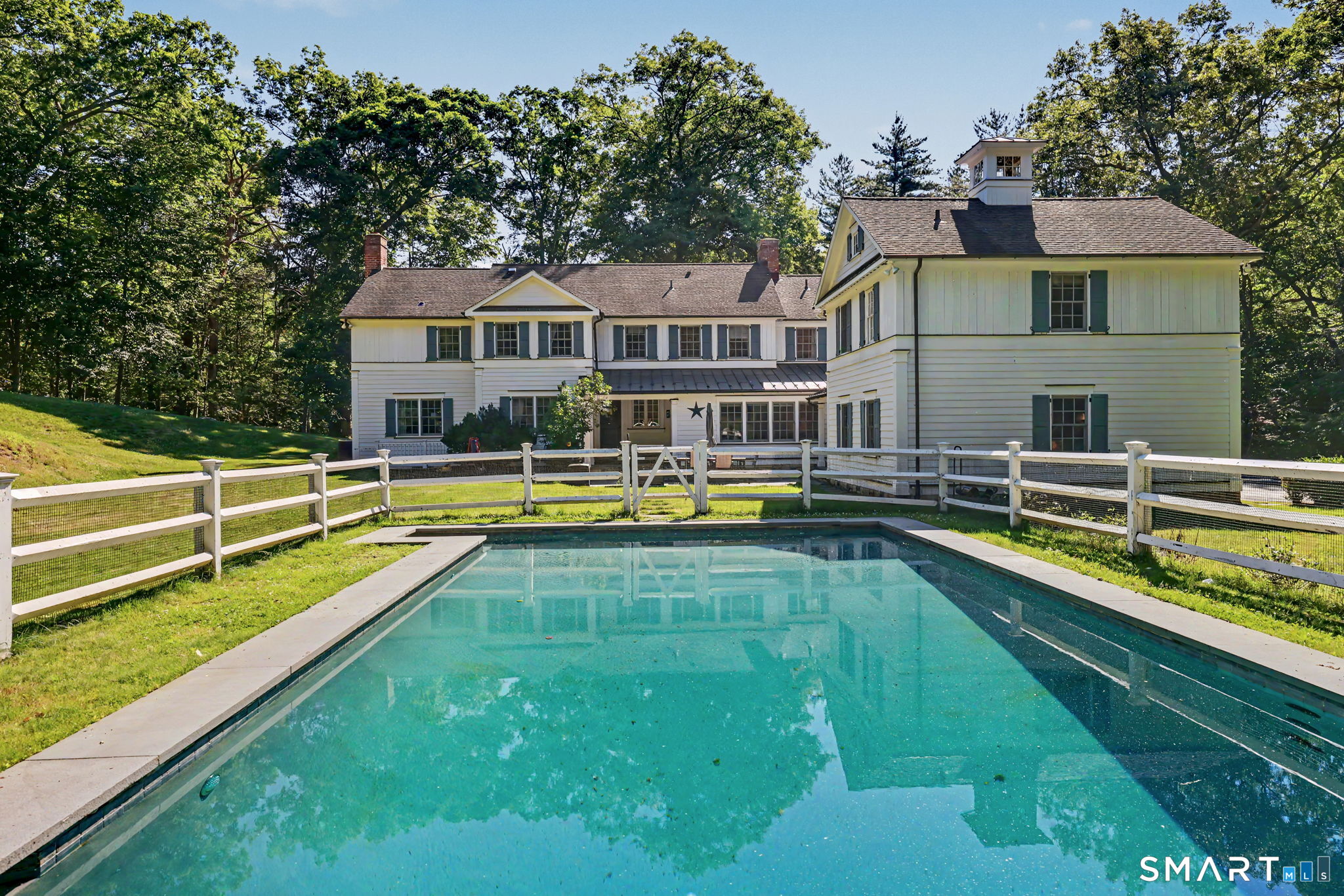 51 Squires Lane New Canaan CT 06840