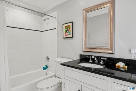 51 Squires Lane New Canaan CT 06840