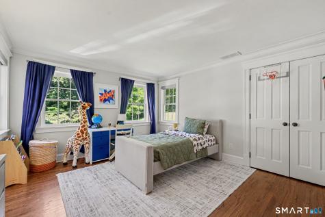 51 Squires Lane New Canaan CT 06840