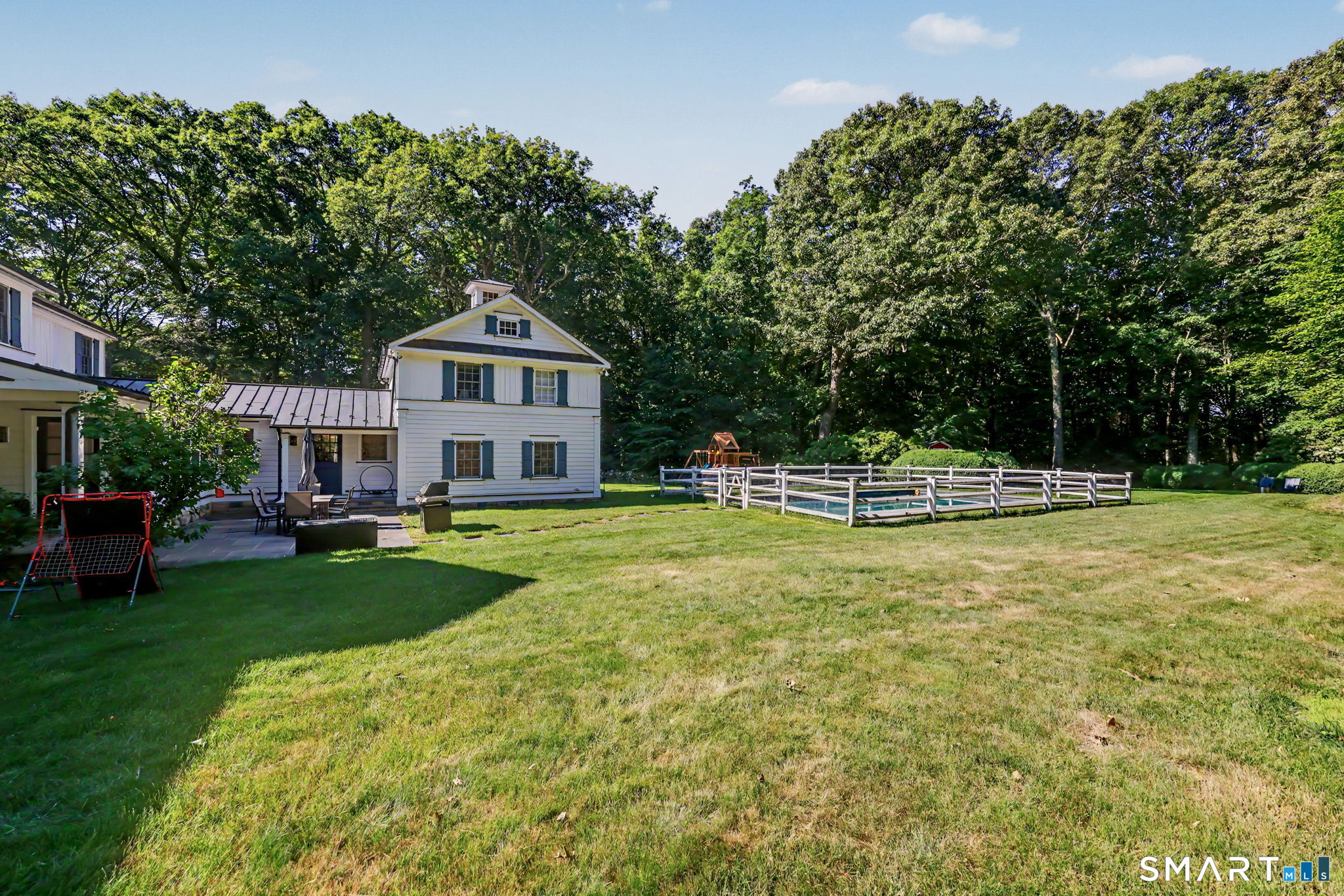 51 Squires Lane New Canaan CT 06840