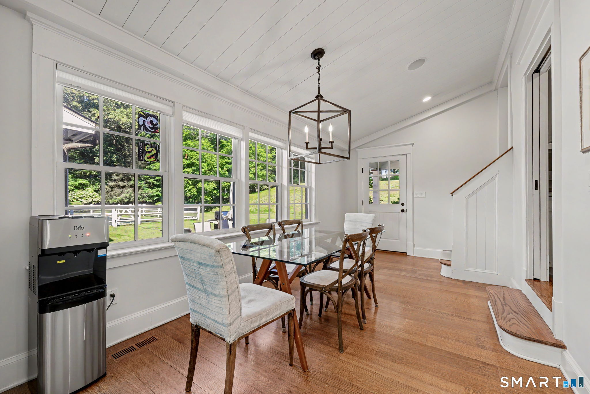 51 Squires Lane New Canaan CT 06840