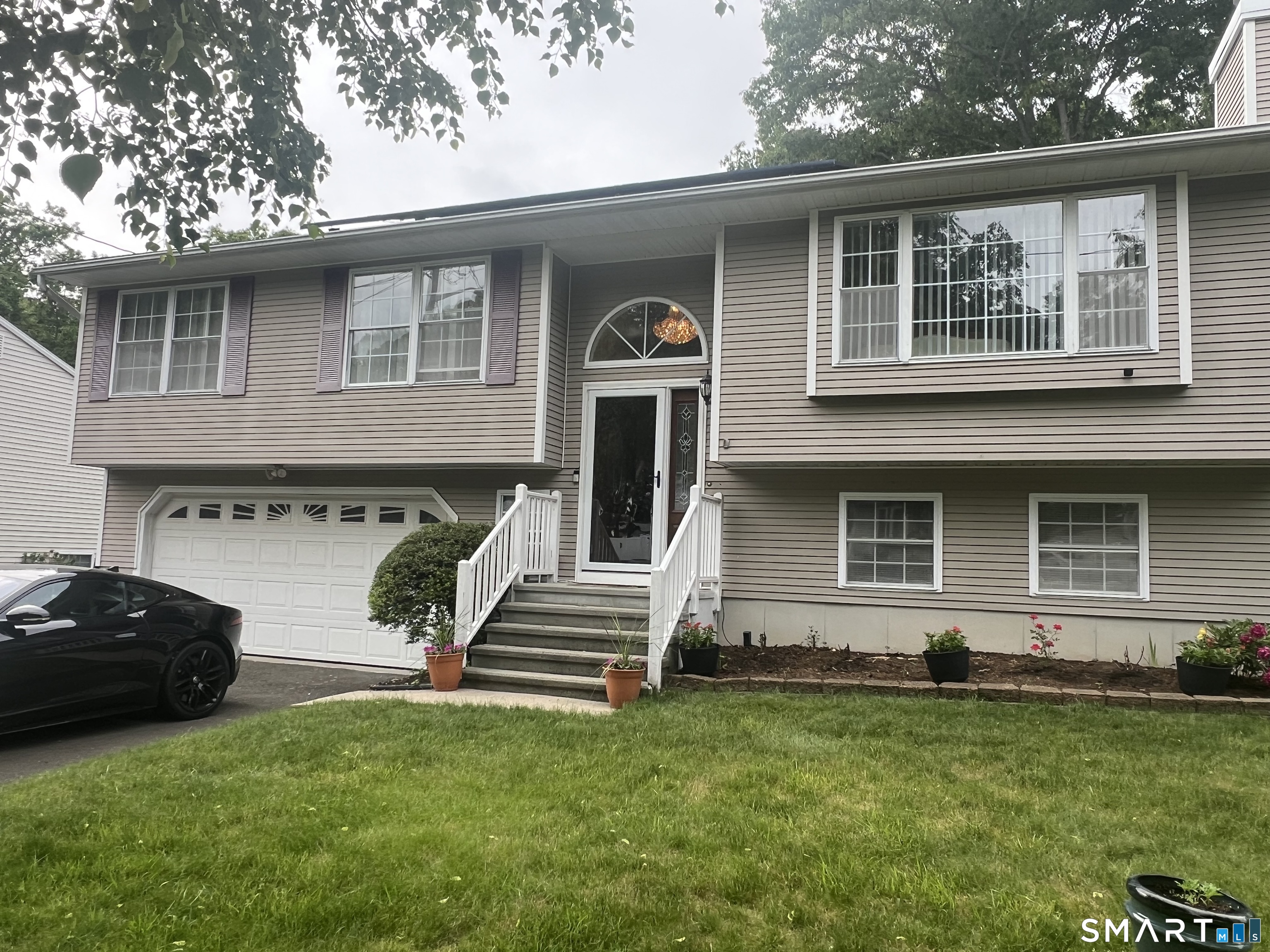 81 Perry Merrill Drive West Haven CT 06516