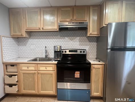 81 Perry Merrill Drive West Haven CT 06516