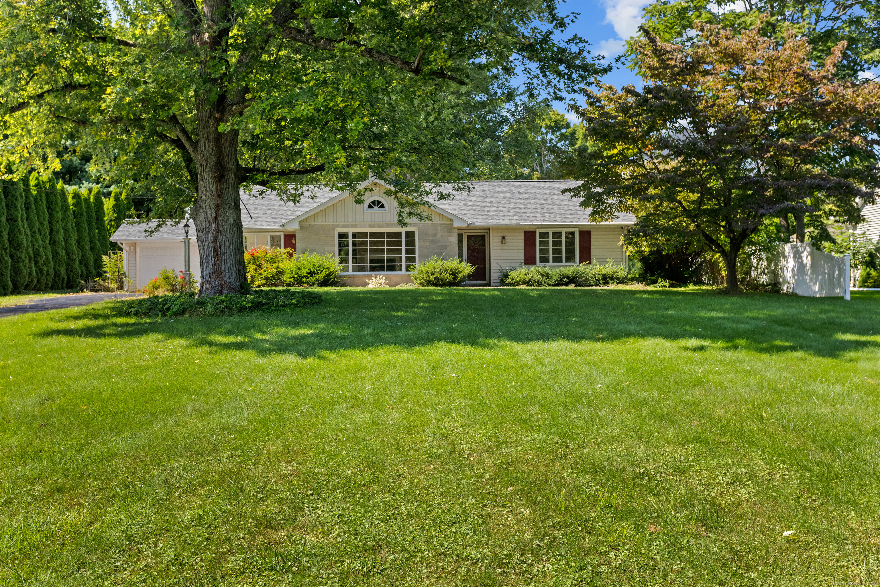 75 Collier Road Wethersfield CT 06109